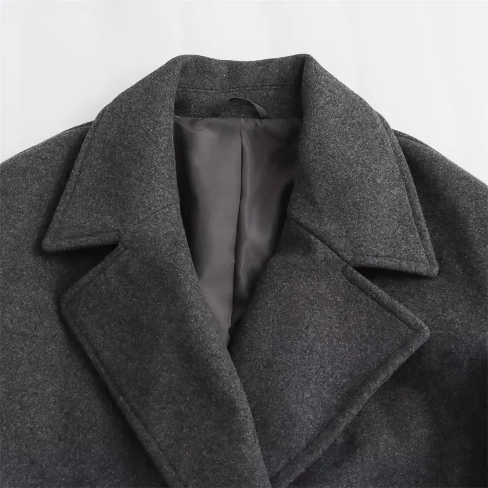 LYNA - WARM WINTER COAT WITH ELEGANT DESIGN